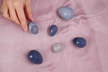 BLUE QUARTZ YONI EGG - SERENE - Yoni Wanderland